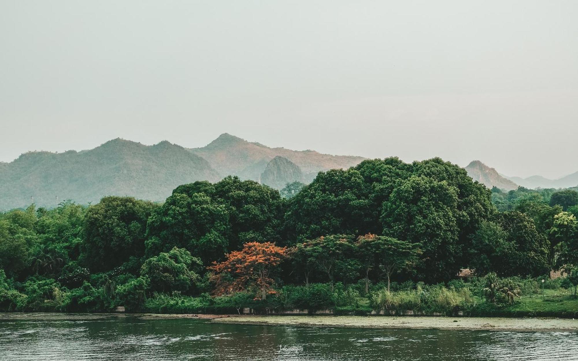 Natee The Riverfront Hotel Kanchanaburi by Eksteriør bilde